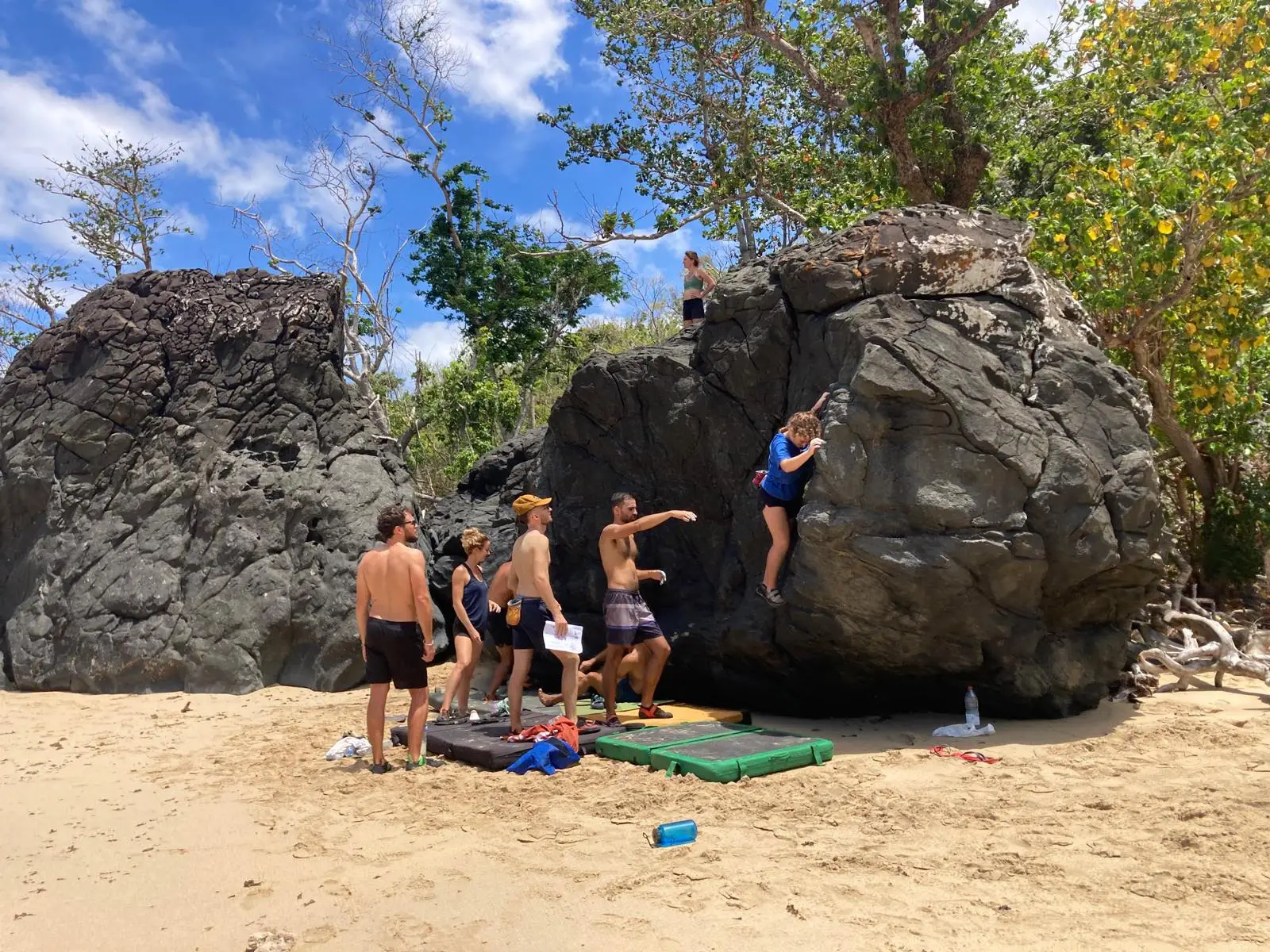 Mayotte Escalade – Grimpez, explorez et vivez l’aventure verticale